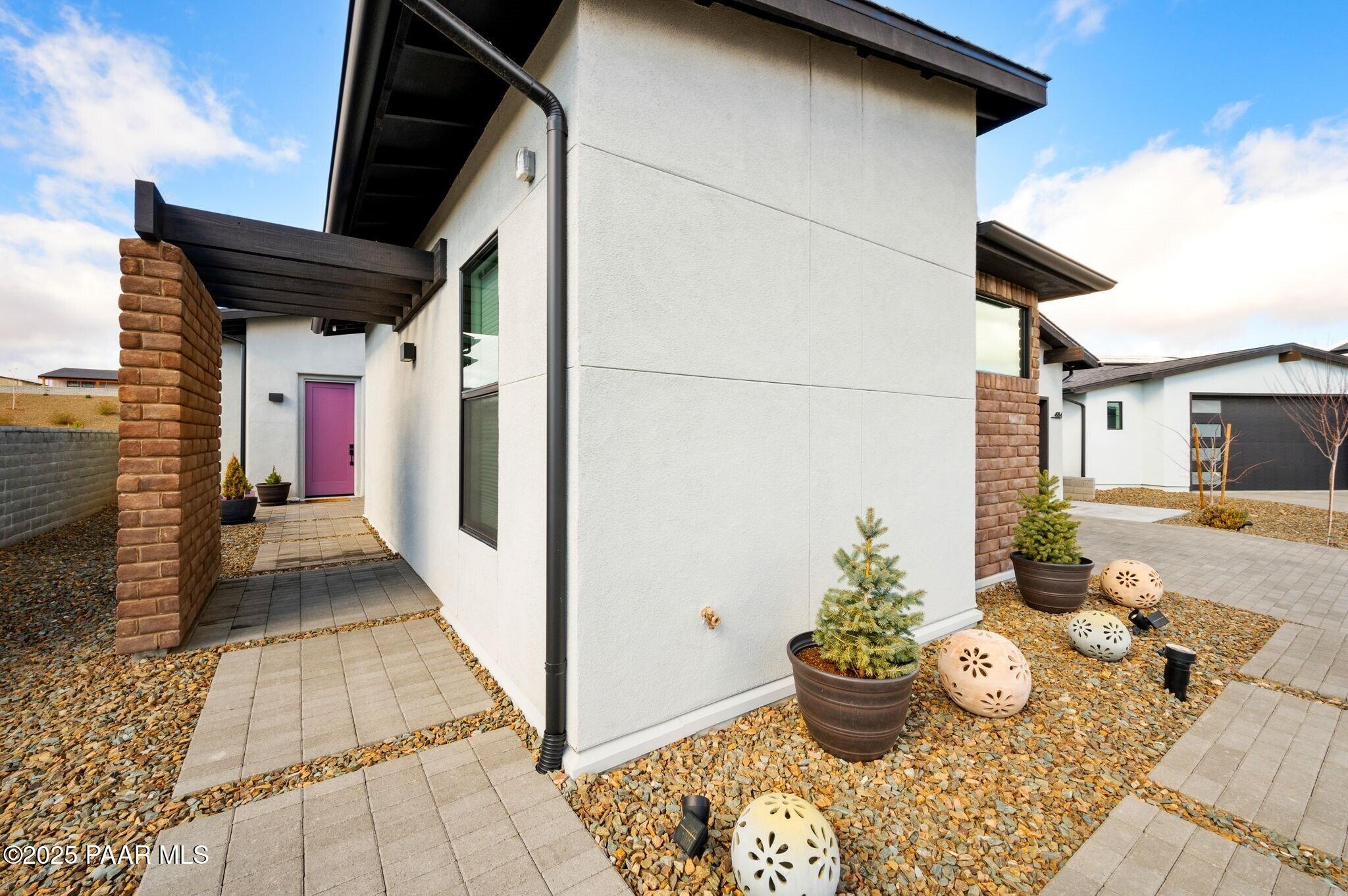 4984 N Yorkshire Loop