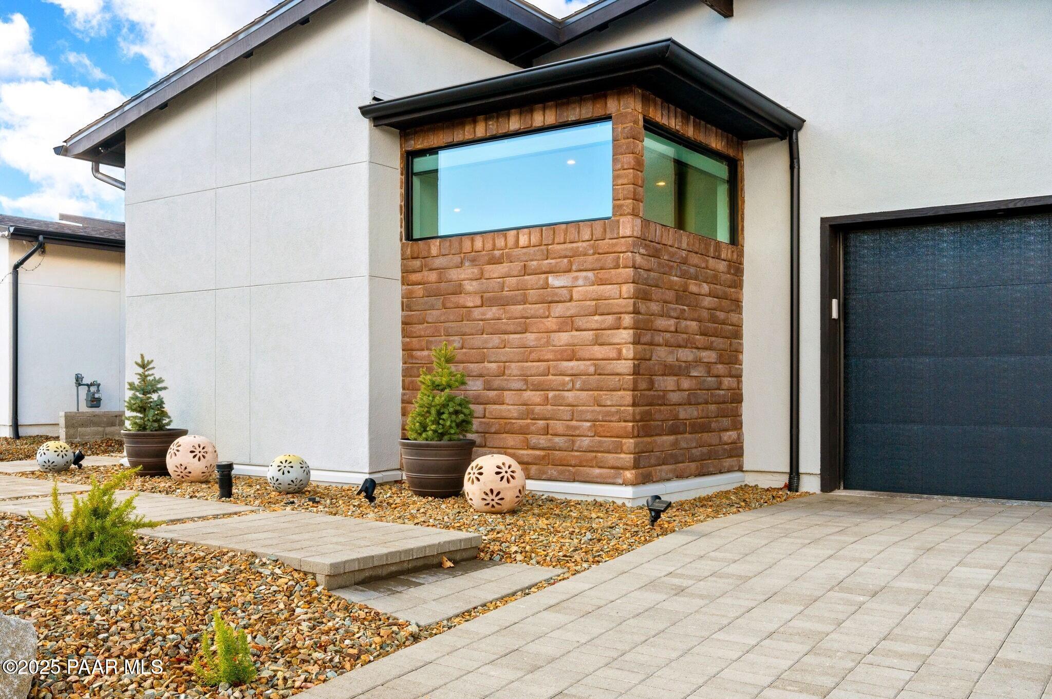 4984 N Yorkshire Loop