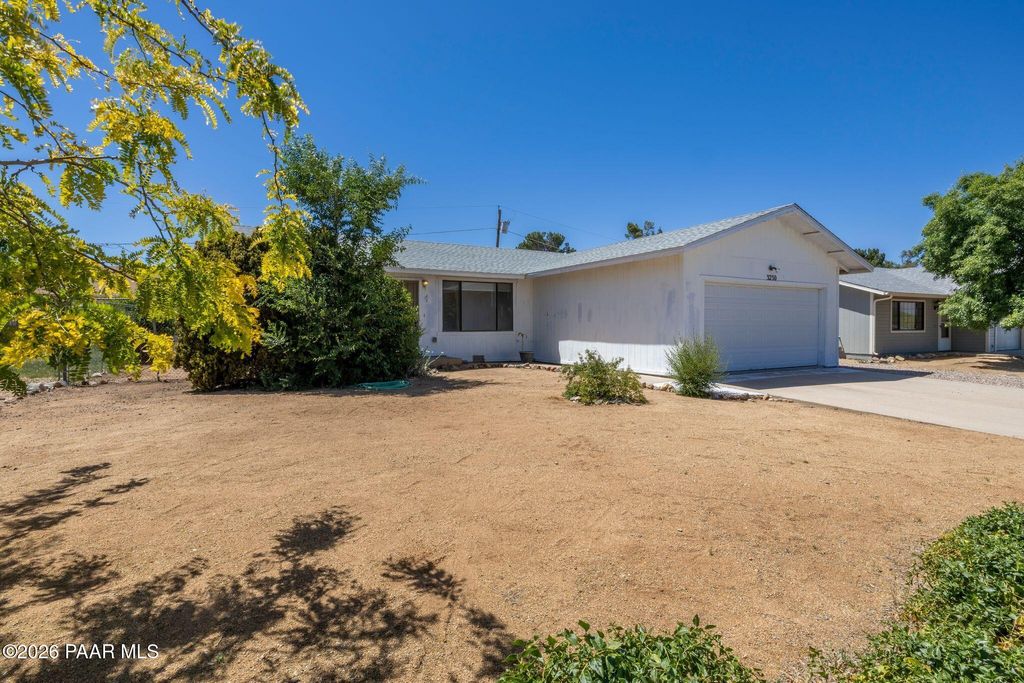 Photo of 3230 N Bumblebee Drive, Prescott Valley, AZ 86314 (MLS # 1082223)