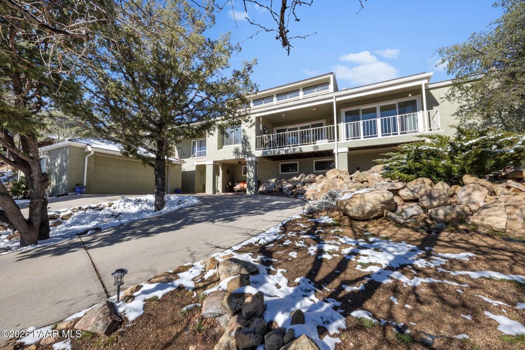Photo of 2230 Skyline Drive, Prescott, AZ 86303 (MLS # 1078660)