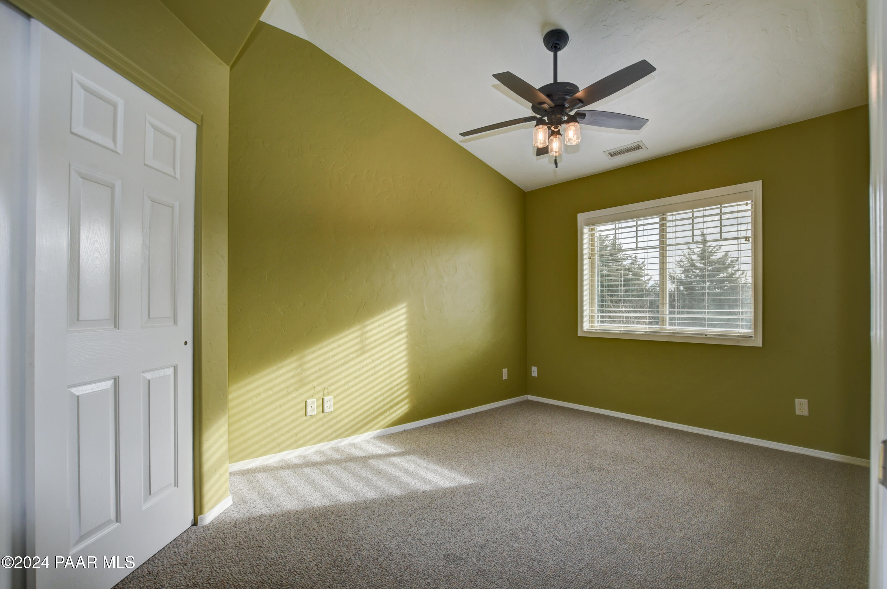 Prescott, Arizona 86301, United States, 3 Bedrooms Bedrooms, ,3 BathroomsBathrooms,Residential,Active,25202