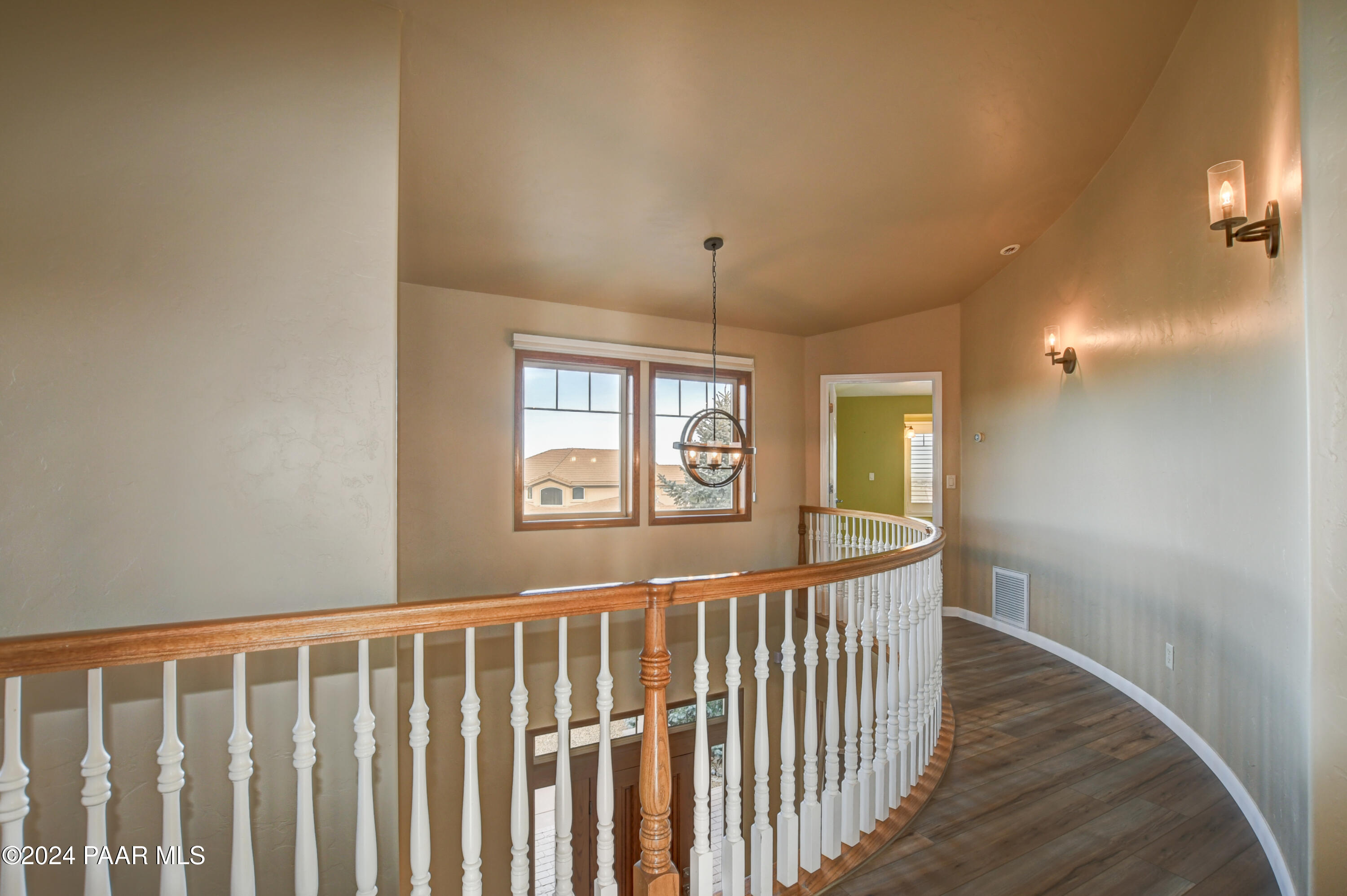 Prescott, Arizona 86301, United States, 3 Bedrooms Bedrooms, ,3 BathroomsBathrooms,Residential,Active,25202