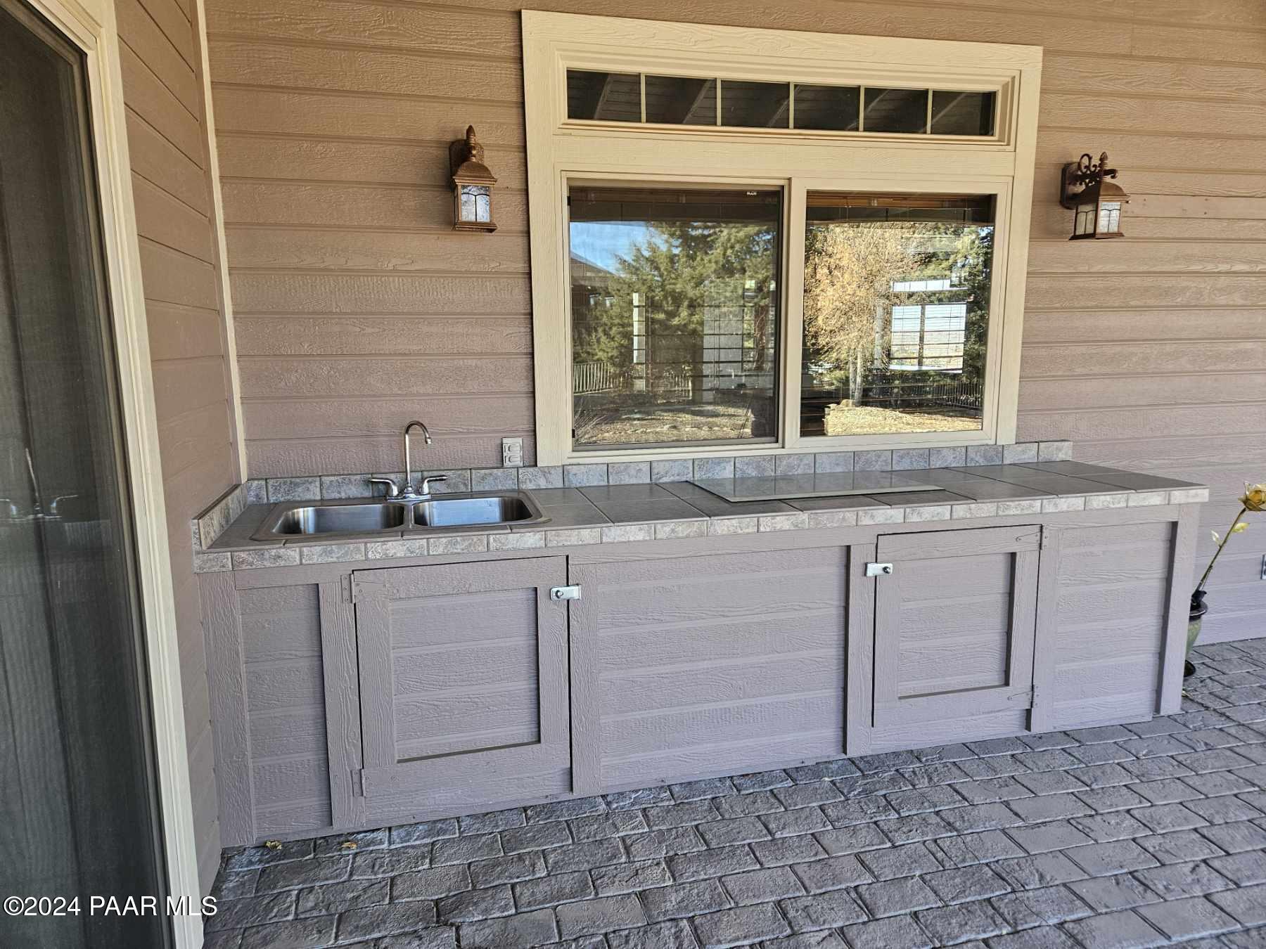 Prescott, Arizona 86301, United States, 3 Bedrooms Bedrooms, ,3 BathroomsBathrooms,Residential,Active,25202