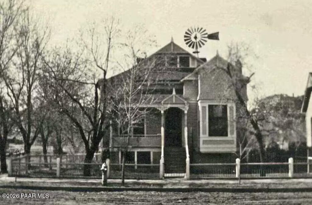 Photo of 346 S Montezuma Street, Prescott, AZ 86303 (MLS # 1081226)