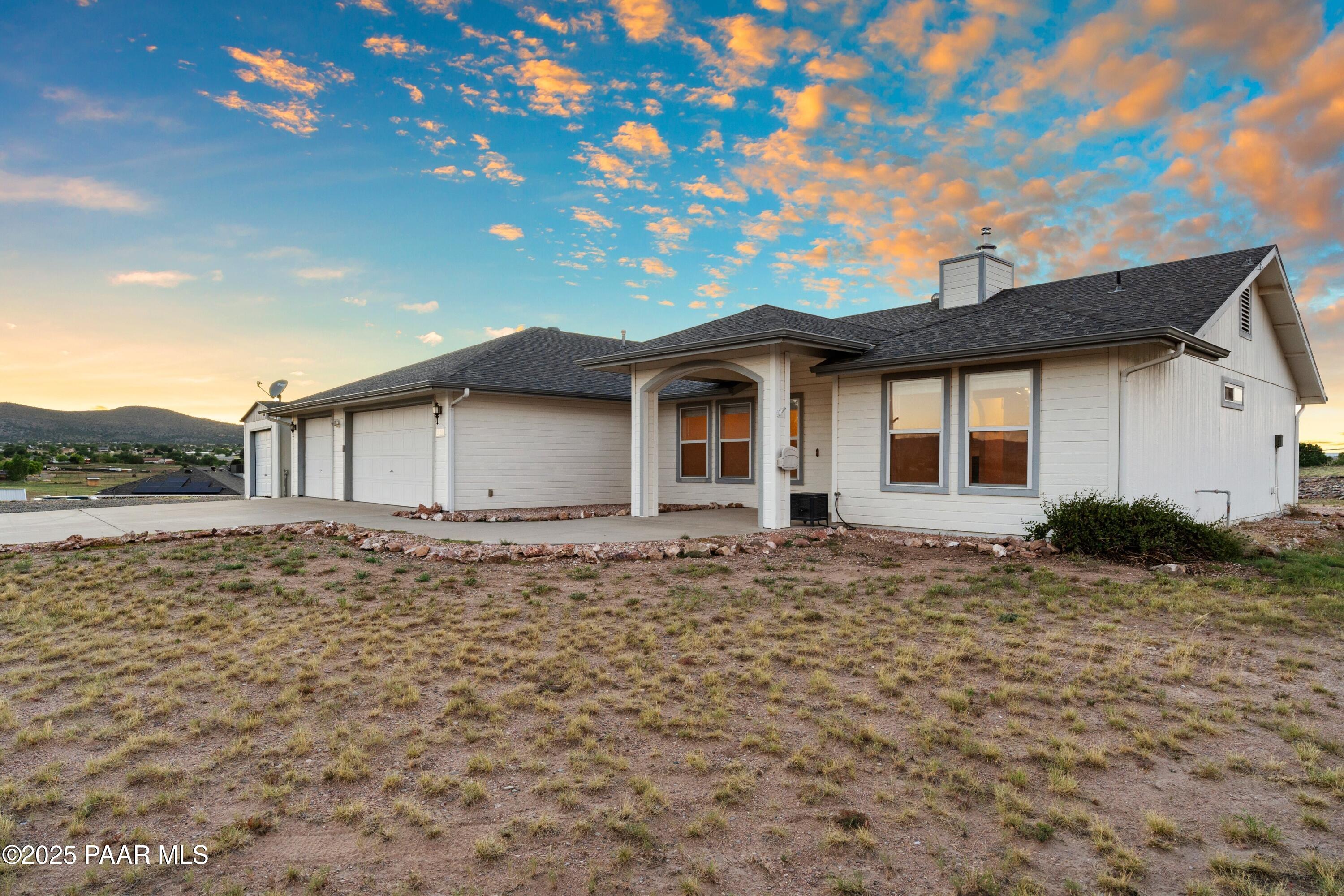 2150 W Lazy Ranch Road