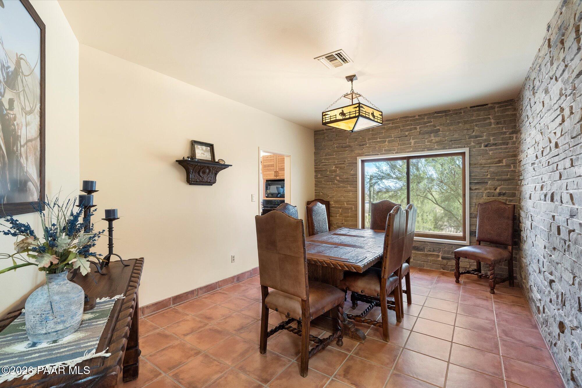 501 S Saguaro Drive