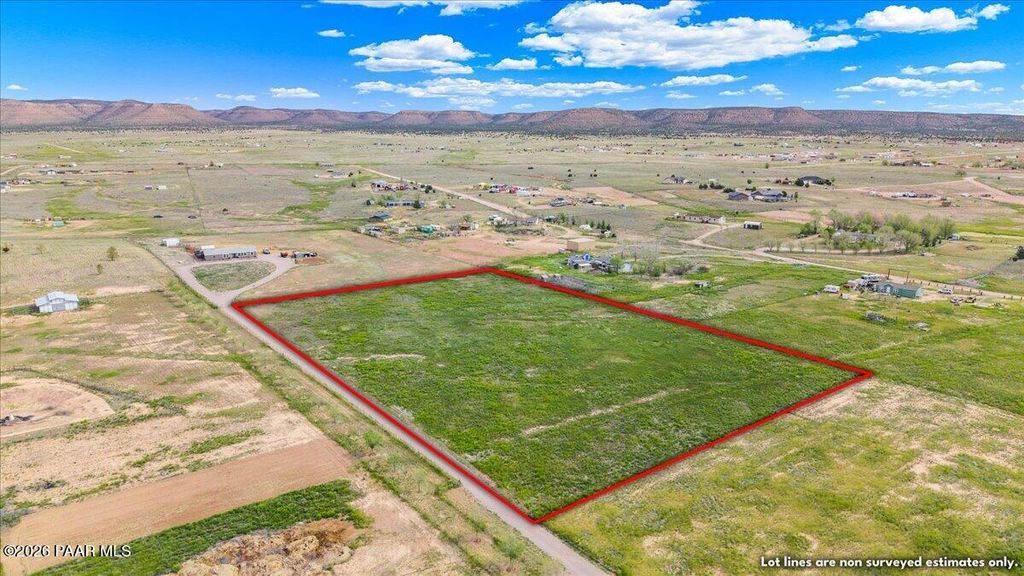 Photo of 26235 N Stagecoach Pass, Paulden, AZ 86334 (MLS # 1080934)