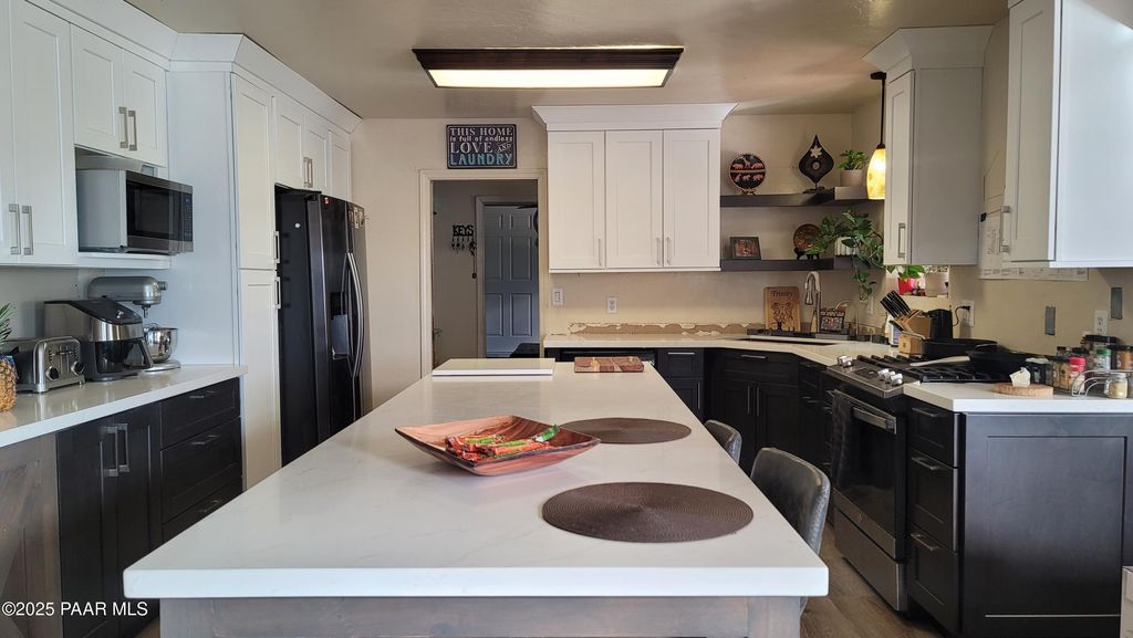 Photo of 727 Douglas Avenue, Prescott, AZ 86301 (MLS # 1077971)