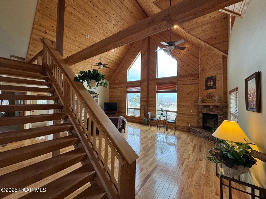 1740 W Bumblebee Drive