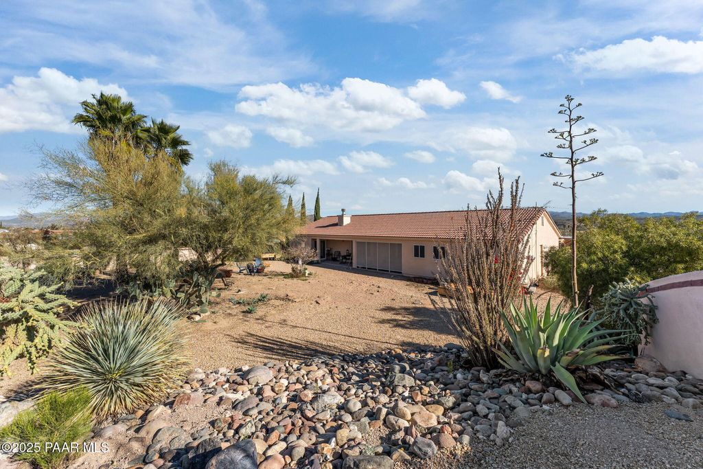 Photo of 570 S Jackson Street, Wickenburg, AZ 85390 (MLS # 1078369)