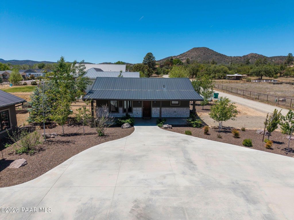Photo of 2317 W Zane Trail, Prescott, AZ 86305 (MLS # 1082177)