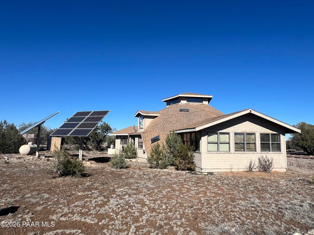 Photo of 8520 W Ajo Jogger Trail, Ash Fork, AZ 86320 (MLS # 1079030)