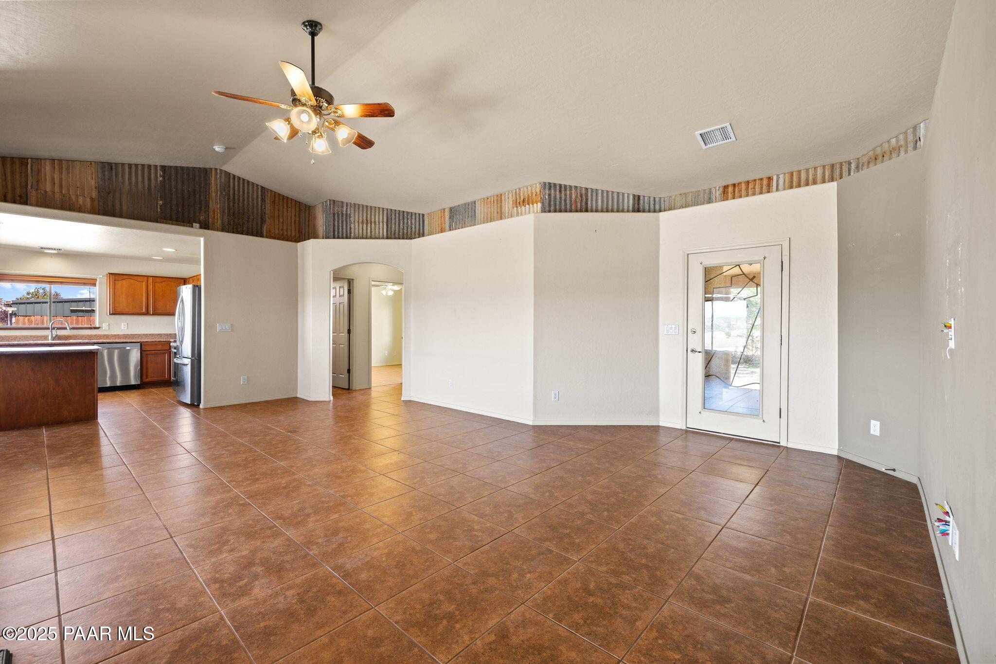 25870 N Merlot Lane