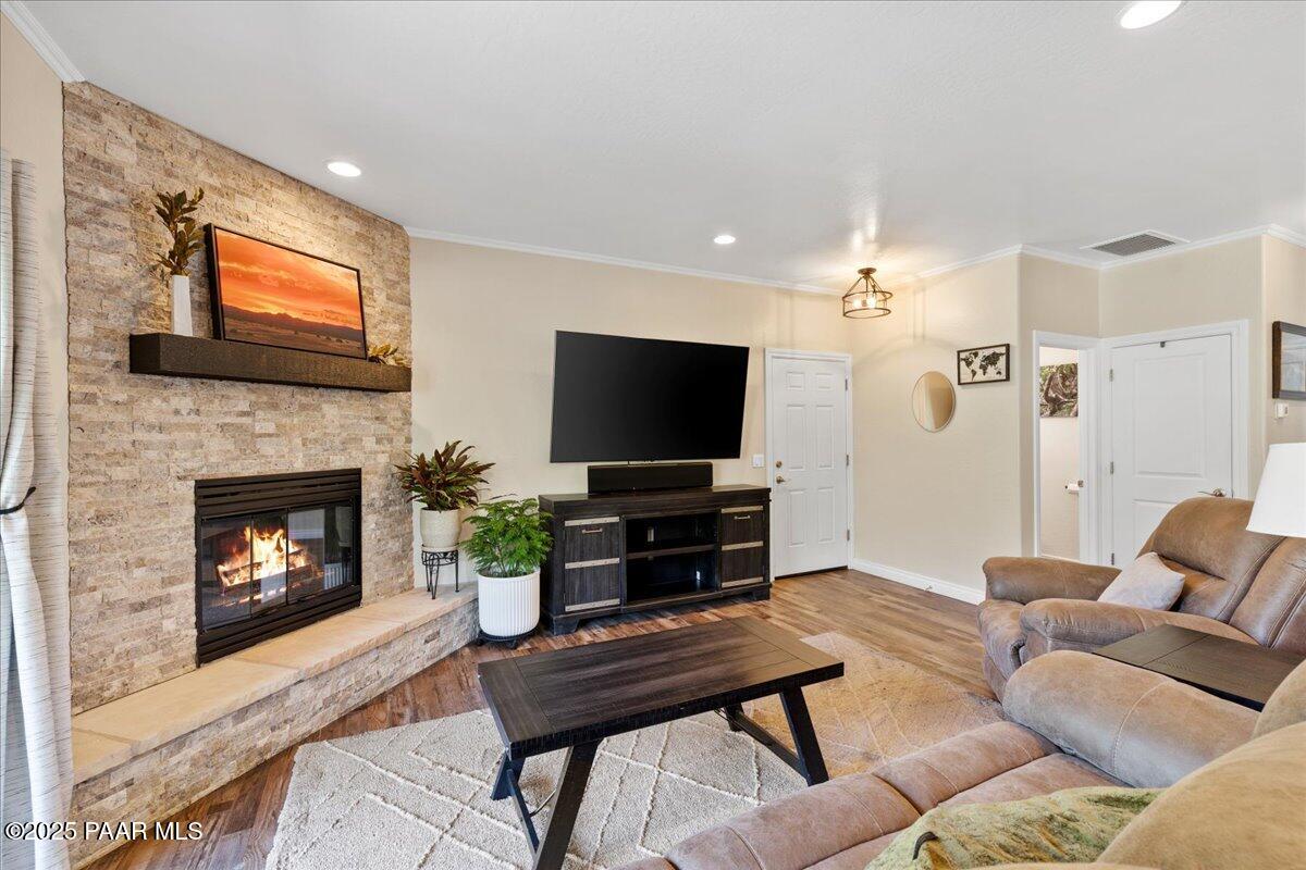 1144 Mary Drive