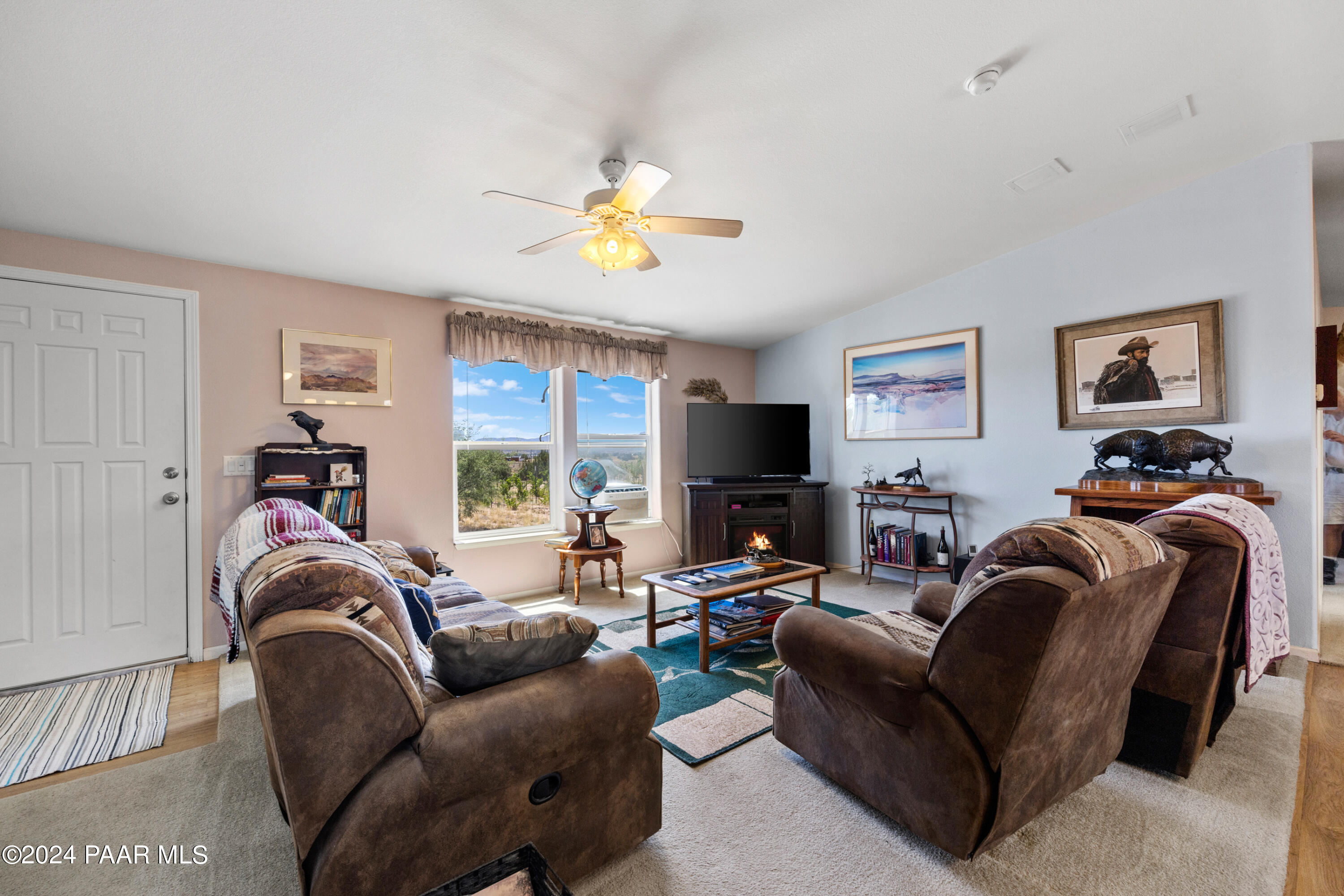 878 W Gina Marie Boulevard