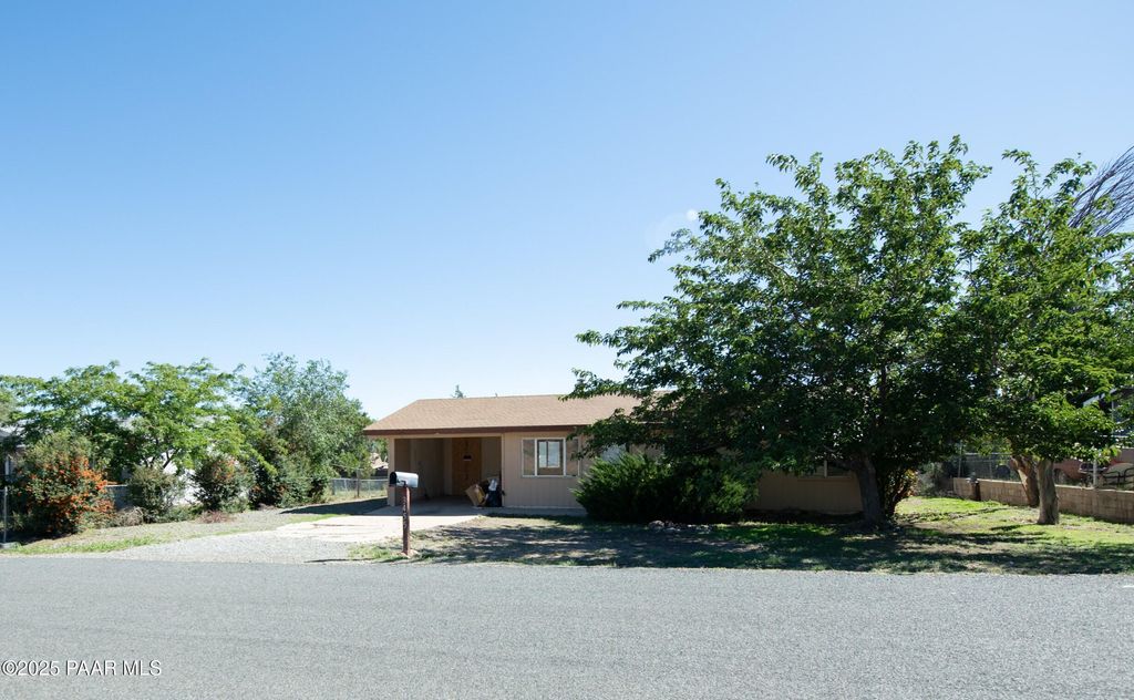Photo of 3455 N Castle Drive, Prescott Valley, AZ 86314 (MLS # 1077041)