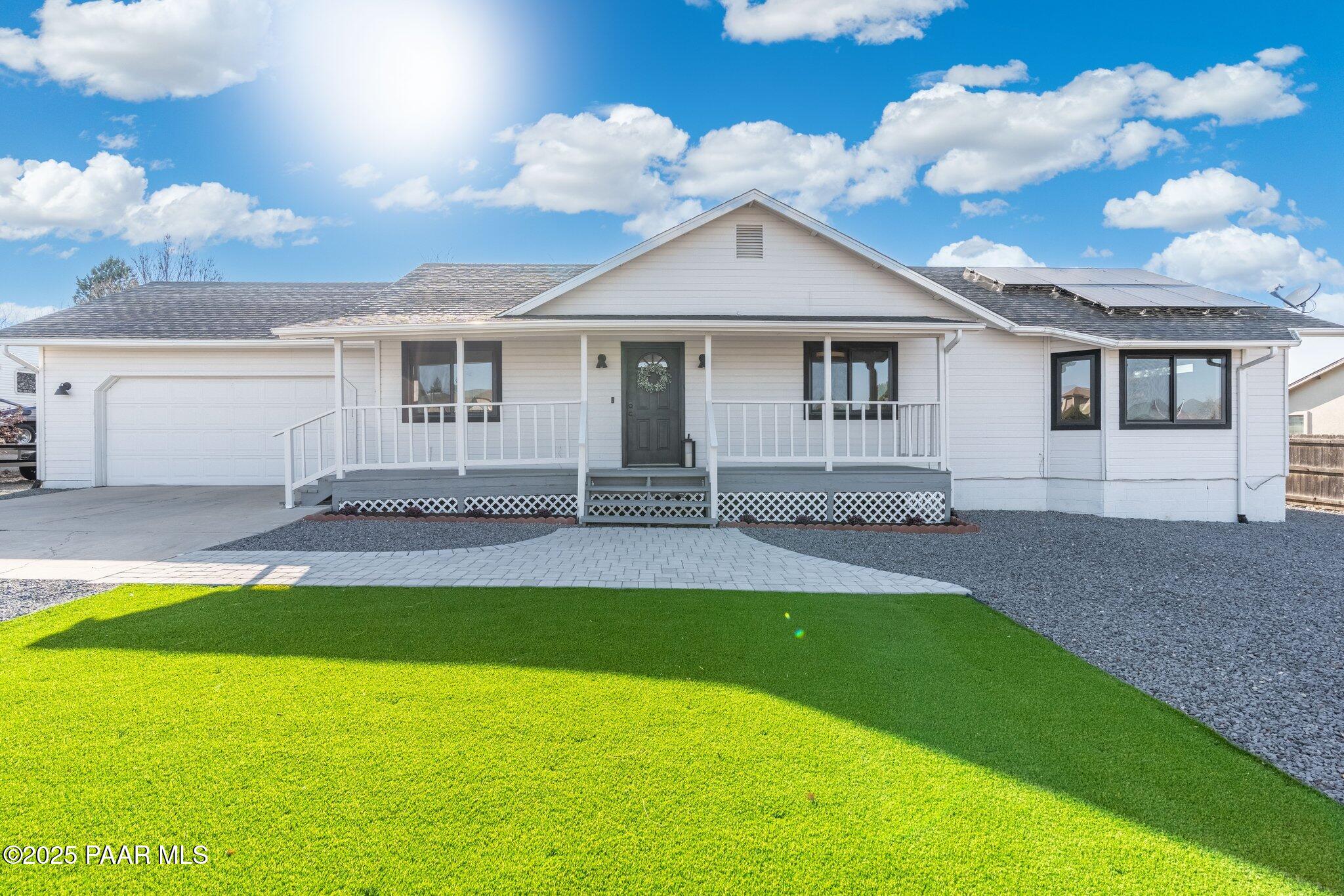 4084 N Bonita Way