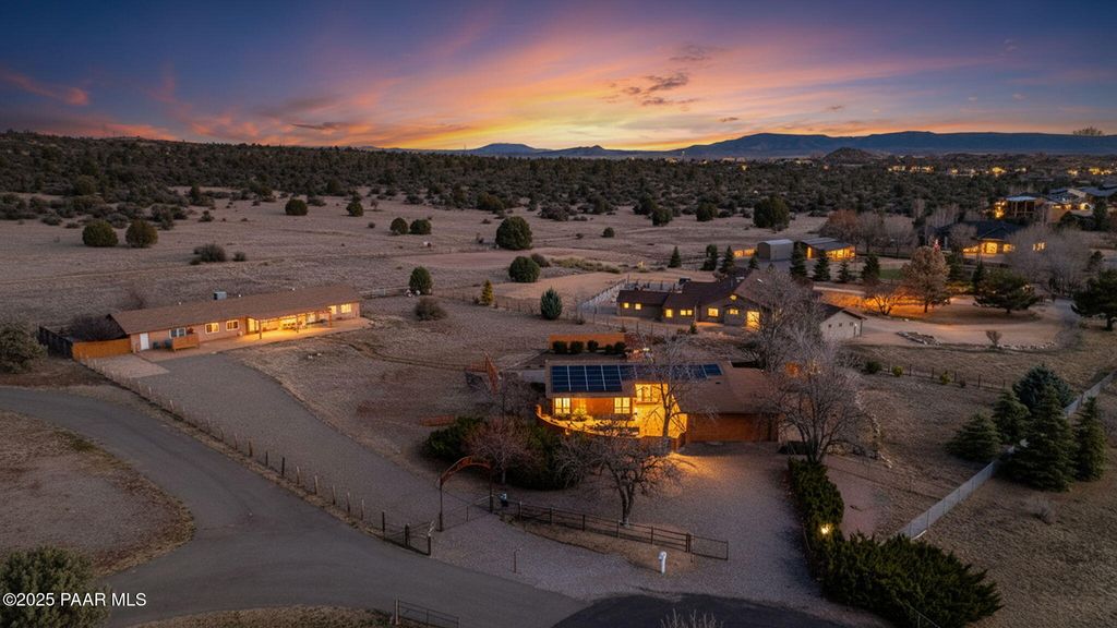 Photo of 3251 S Burro Drive, Prescott, AZ 86305 (MLS # 1078337)