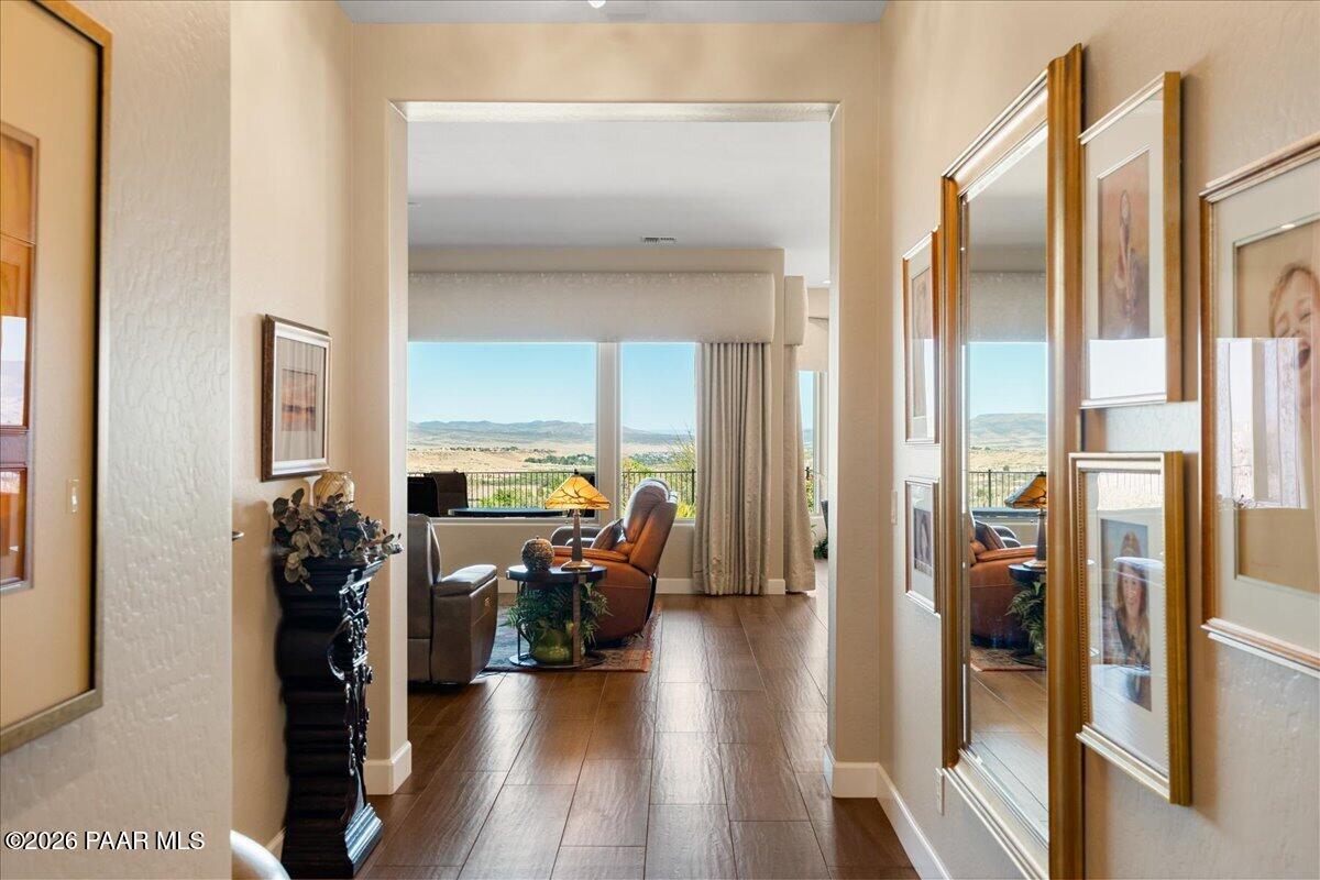 1309 N Low Valley Lane