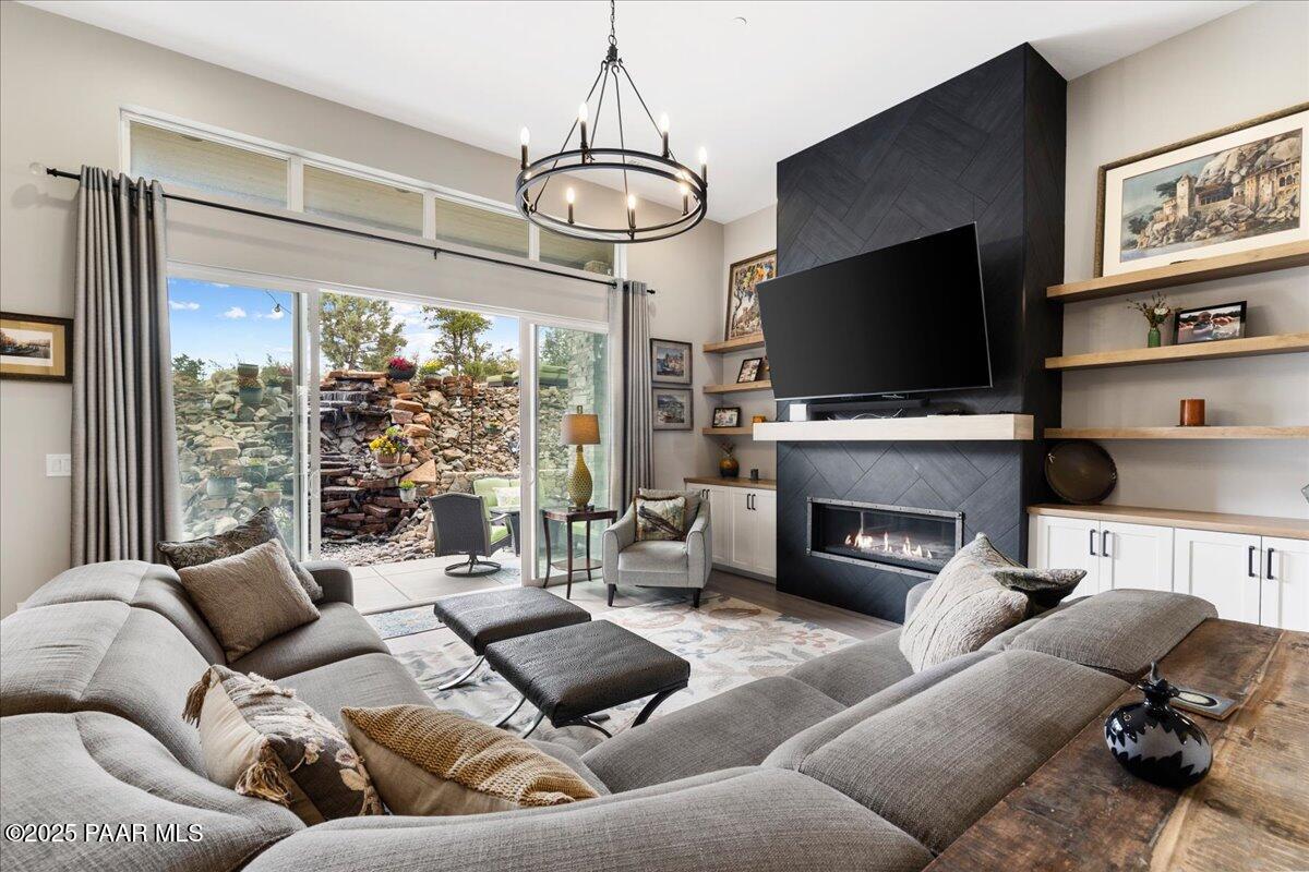 1417 Eureka Ridge Way