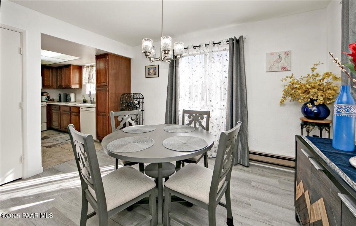 333 W Leroux Street D3