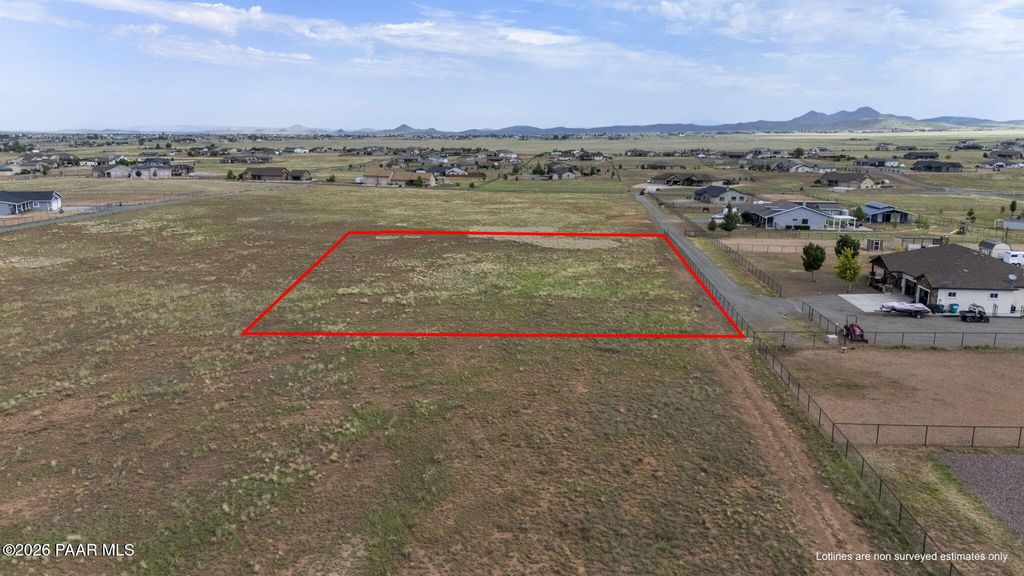 Photo of 00 E Mountain View Road, Prescott Valley, AZ 86315 (MLS # 1080611)