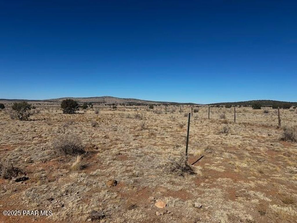 Photo of 00 NE Double Back Drive, Seligman, AZ 86337 (MLS # 1081392)