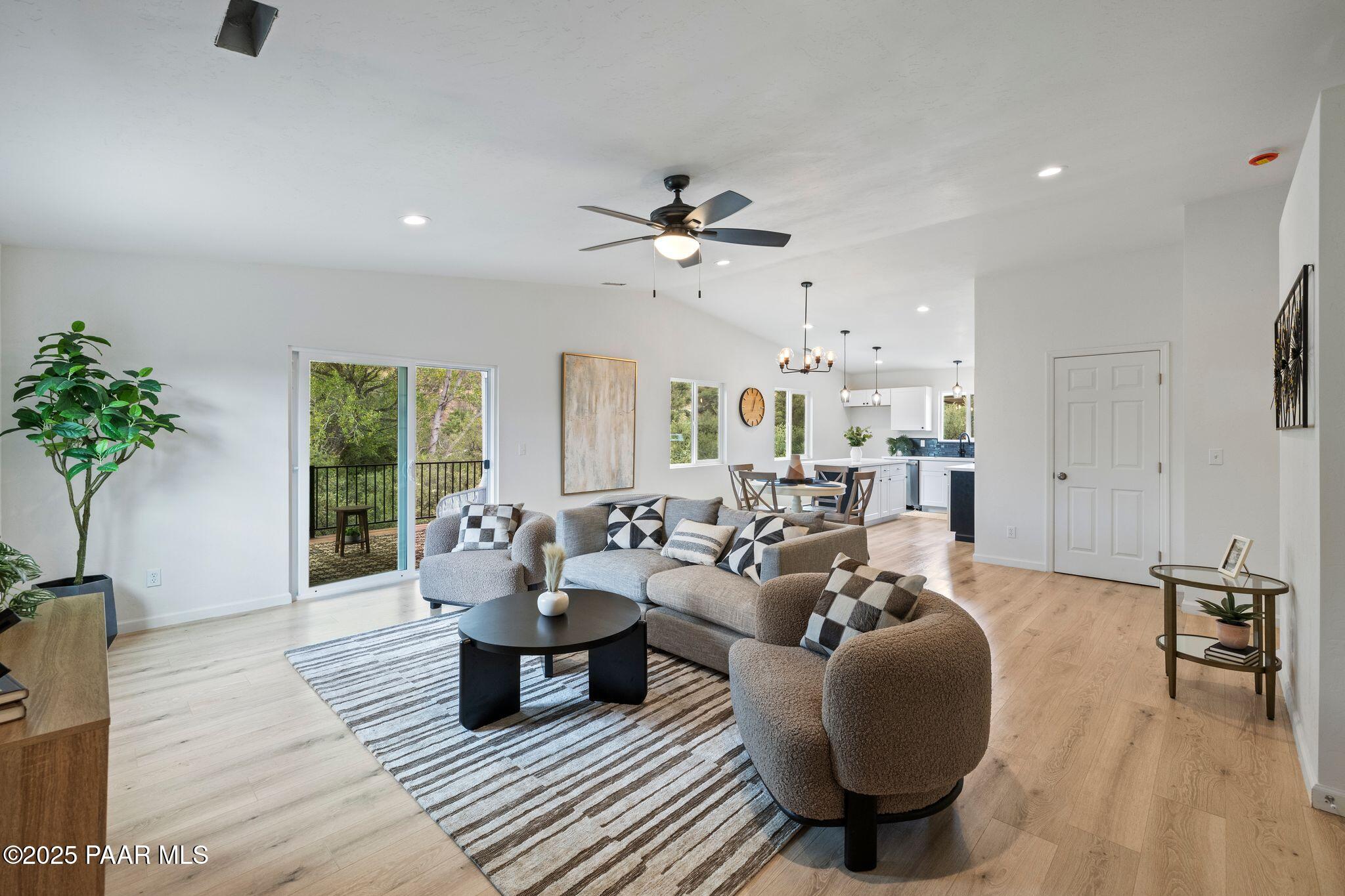 1301 N Rose Quartz Drive