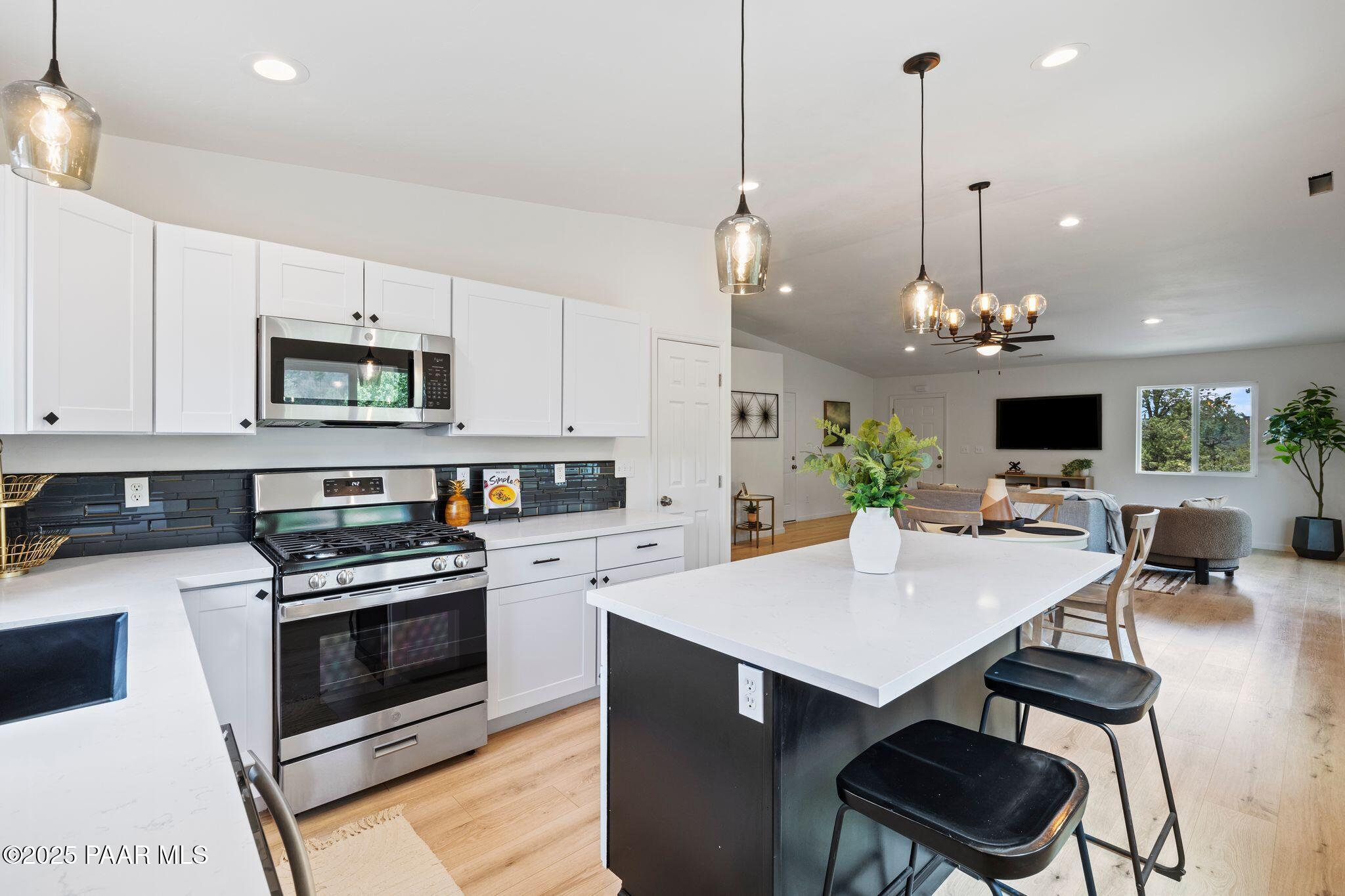 1301 N Rose Quartz Drive