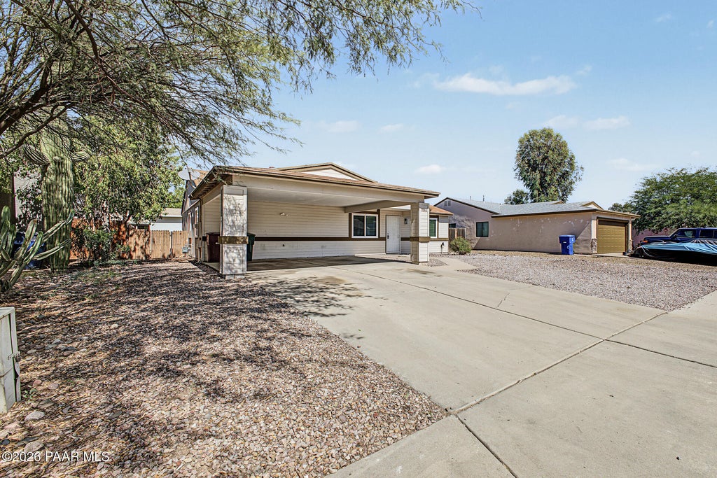 Photo of 1956 W Chardonnay Drive, Tucson, AZ 85746 (MLS # 1085588)