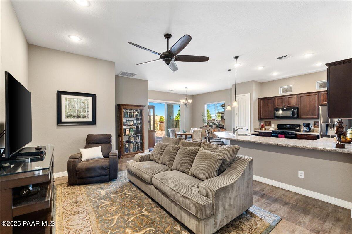 6322 E Beckett Trail