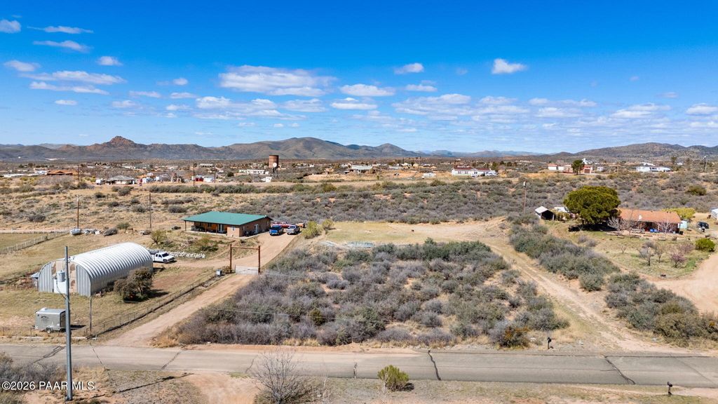 Photo of 7320 W Veda Lane, Kirkland, AZ 86332 (MLS # 1080126)