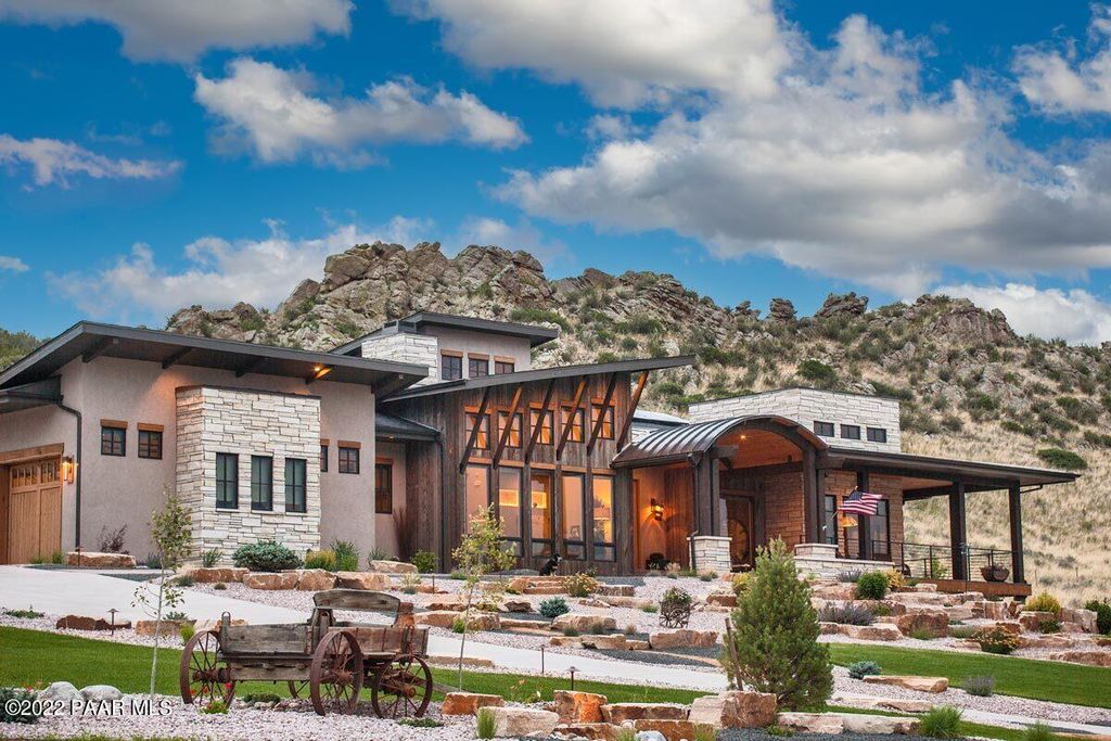 Photo of 2845 Granite Park Drive, Prescott, AZ 86305 (MLS # 1081310)