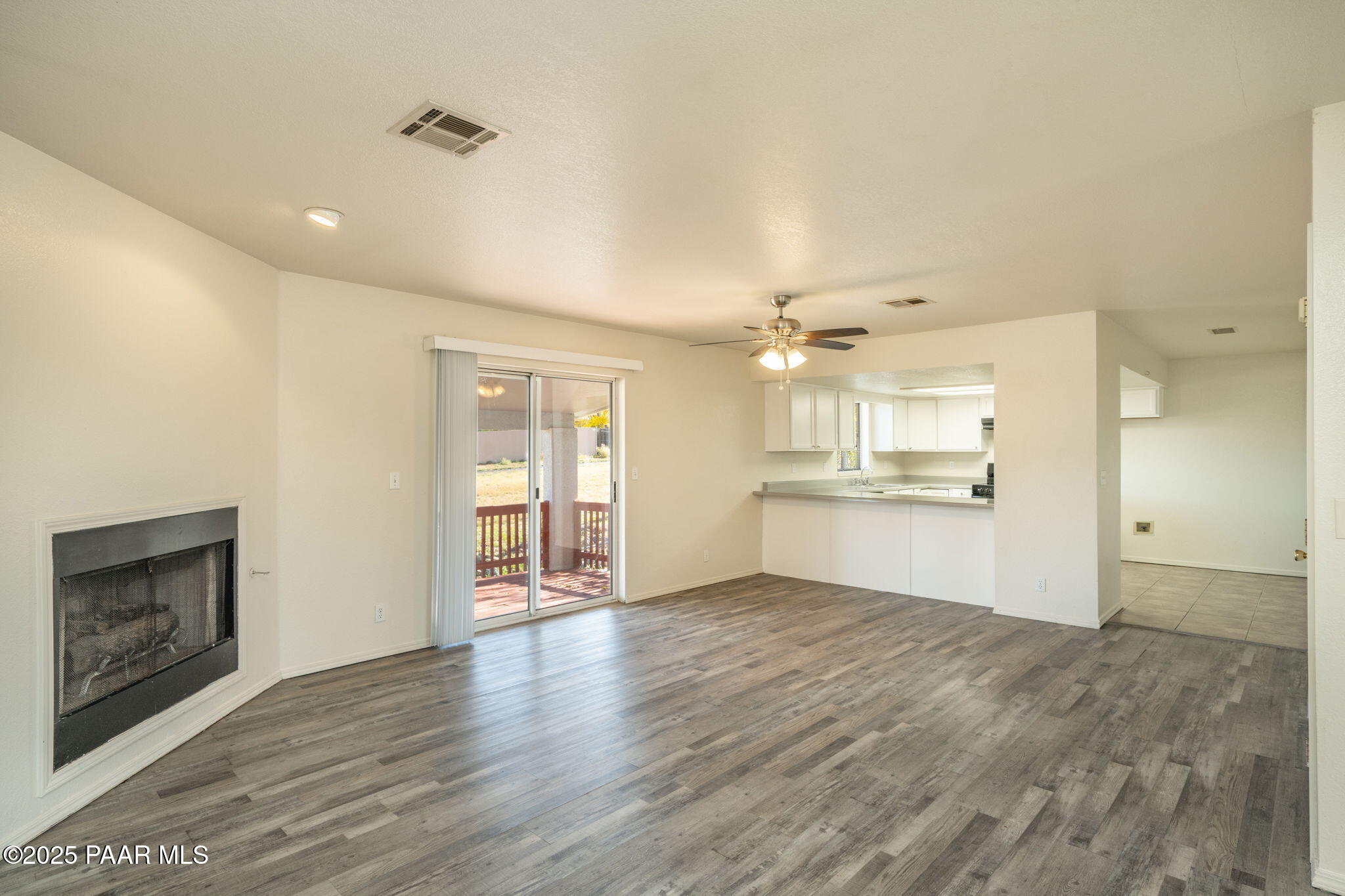 4745 N Stallion Drive