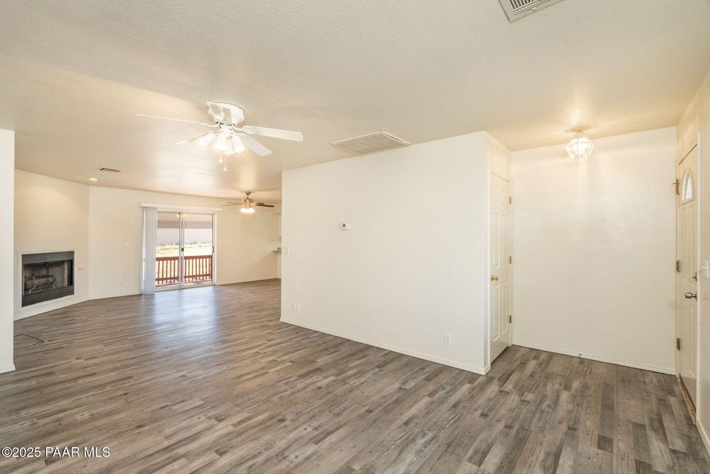 Photo of 4745 N Stallion Drive, Prescott Valley, AZ 86314 (MLS # 1077635)