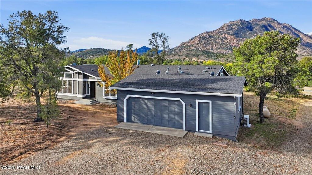 Photo of 7520 N Boxwood Drive, Prescott, AZ 86305 (MLS # 1078085)