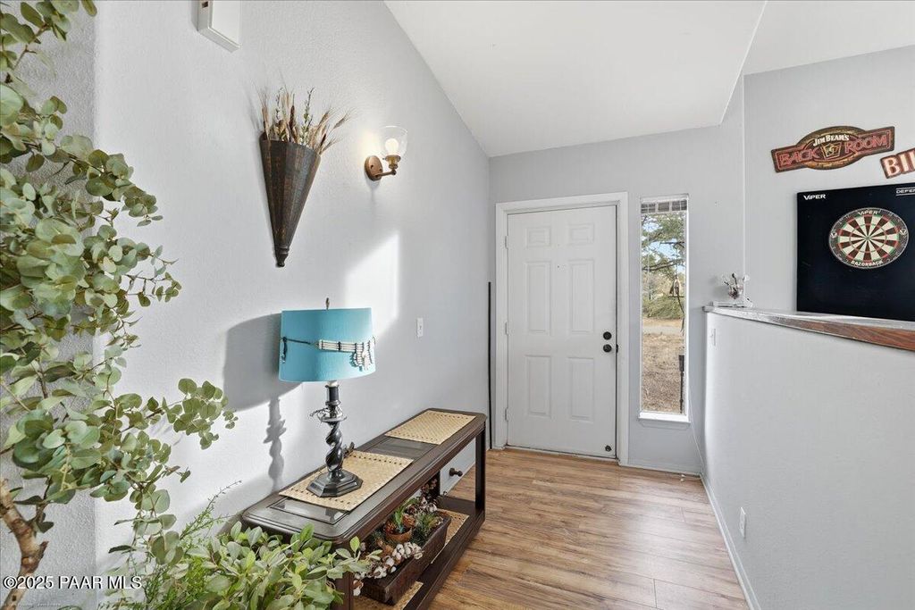 Photo of 7520 N Boxwood Drive, Prescott, AZ 86305 (MLS # 1078085)