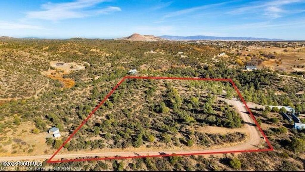 Photo of 6240 W Blue Canyon Drive, Prescott, AZ 86305 (MLS # 1081569)
