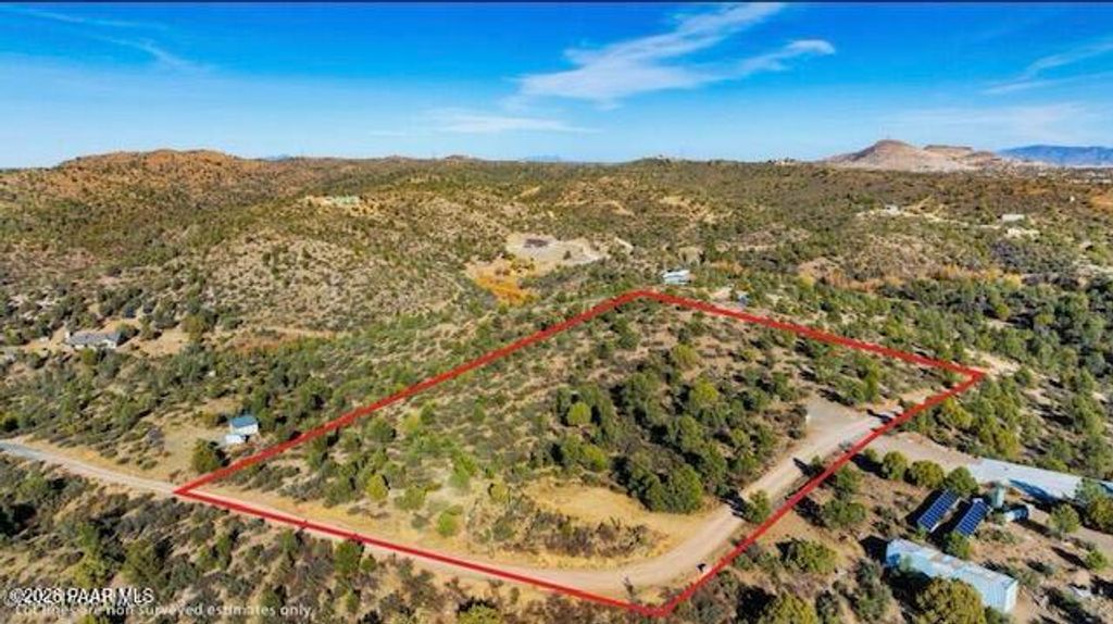 Photo of 6240 W Blue Canyon Drive, Prescott, AZ 86305 (MLS # 1081569)