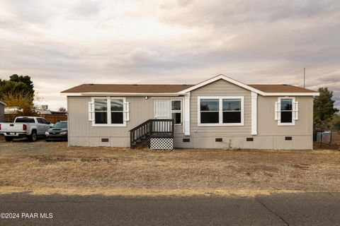 A home in Mayer