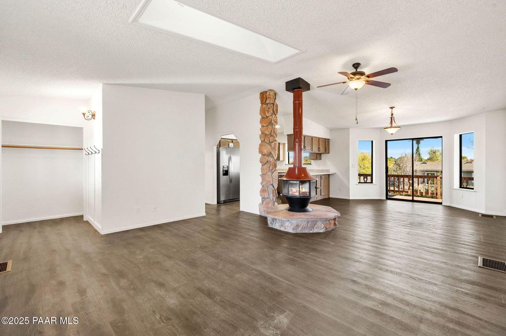 Photo of 4649 N Agua Fria Drive, Prescott Valley, AZ 86314 (MLS # 1077719)