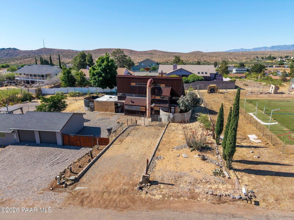 Photo of 17685 E Hummingbird Lane, Mayer, AZ 86333 (MLS # 1082020)