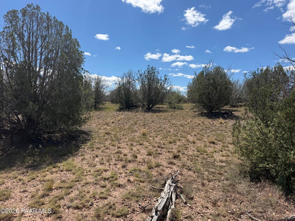 Photo of 79 W Friendship Road, Ash Fork, AZ 86320 (MLS # 1085850)