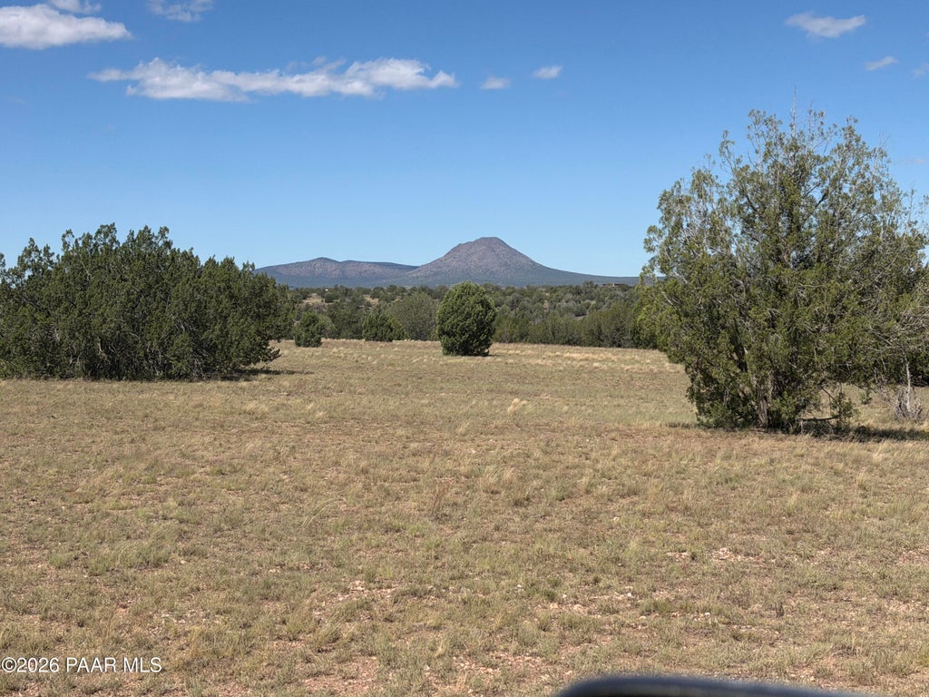 Photo of 79 W Friendship Road, Ash Fork, AZ 86320 (MLS # 1085850)