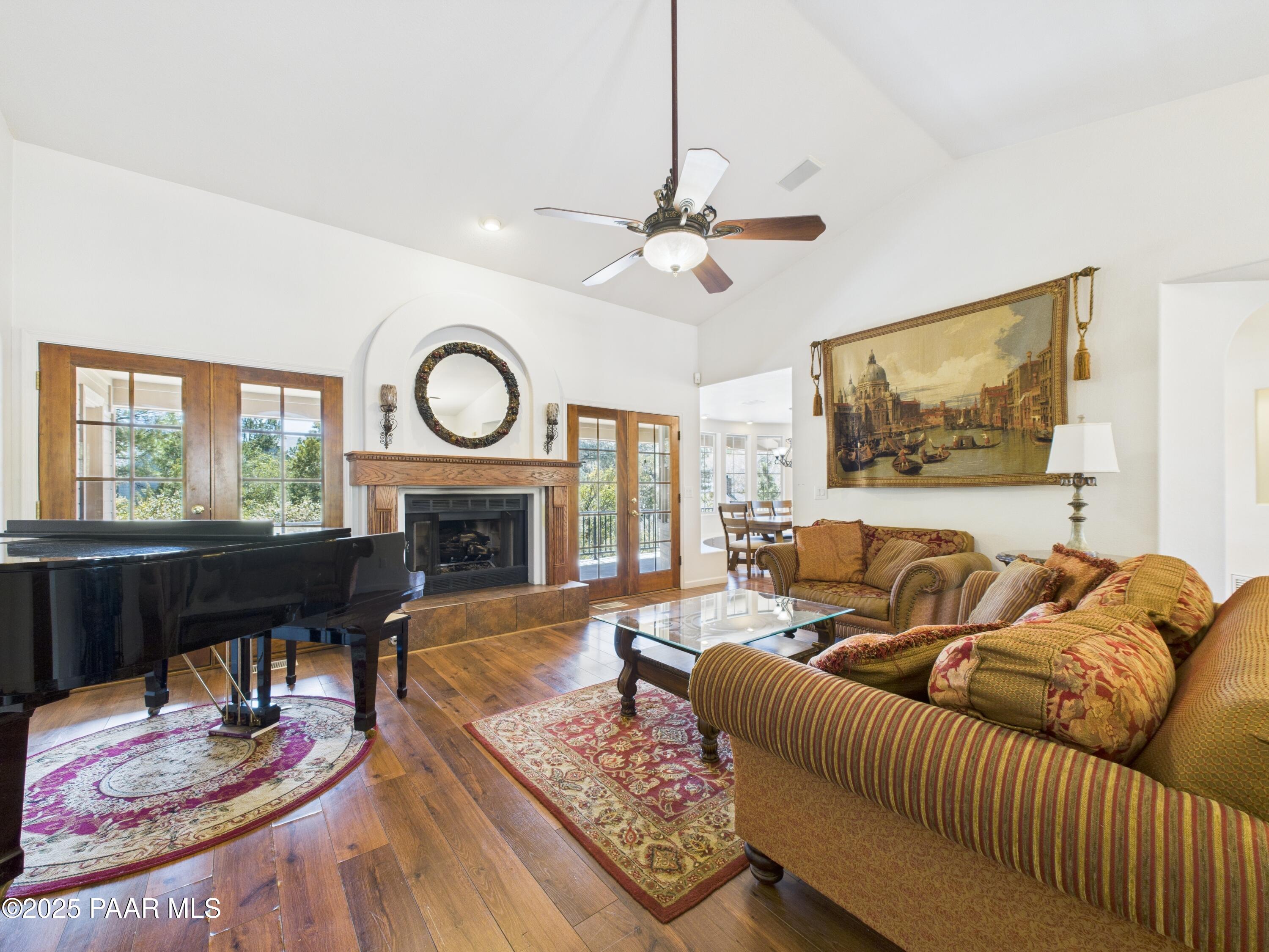 2015 W Shadow Valley Ranch Road