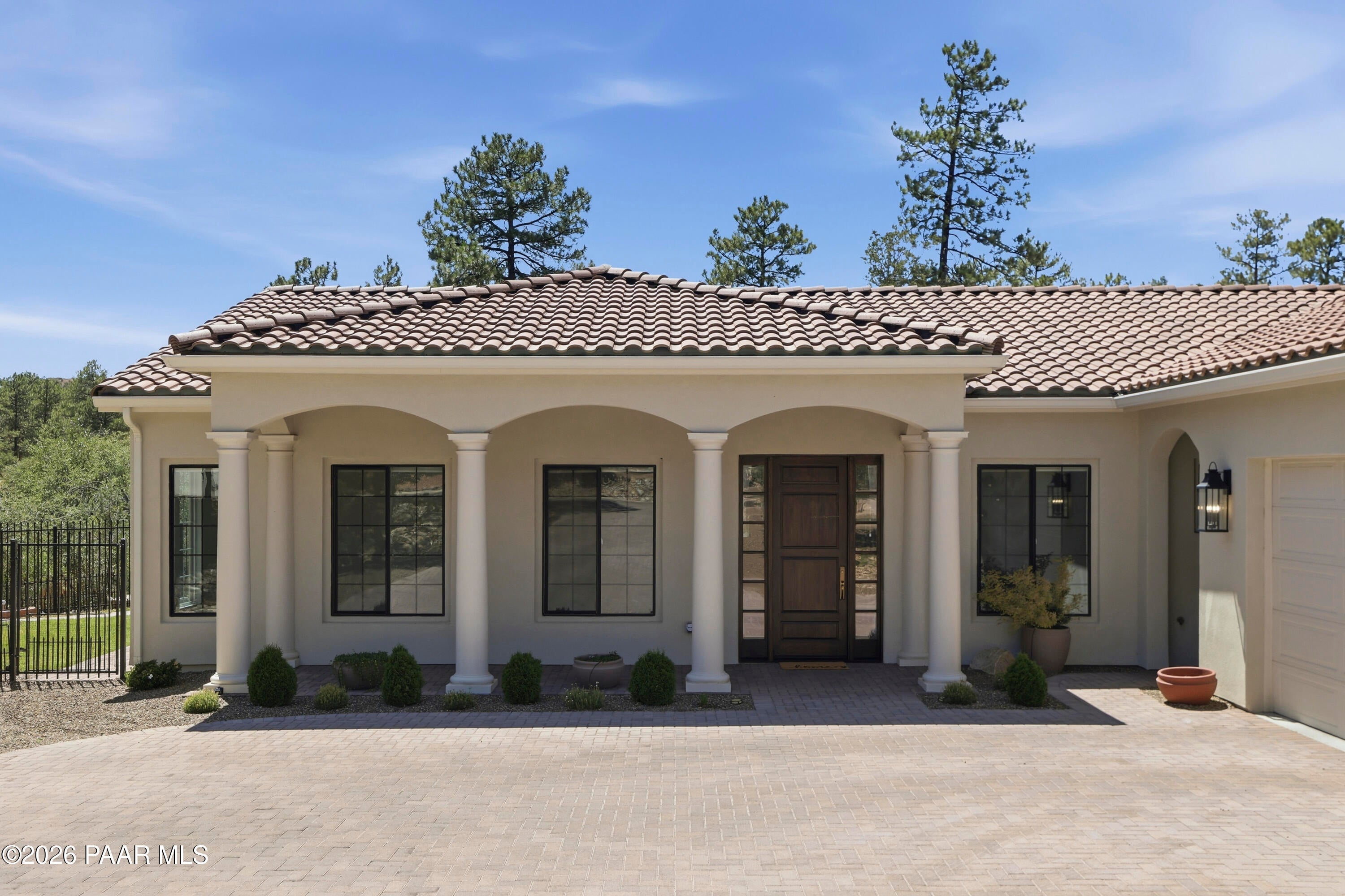 1530 Sierry Peaks Drive
