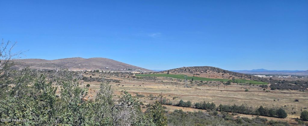 Photo of 6 E Cibola Circle, Prescott, AZ 86303 (MLS # 1081227)