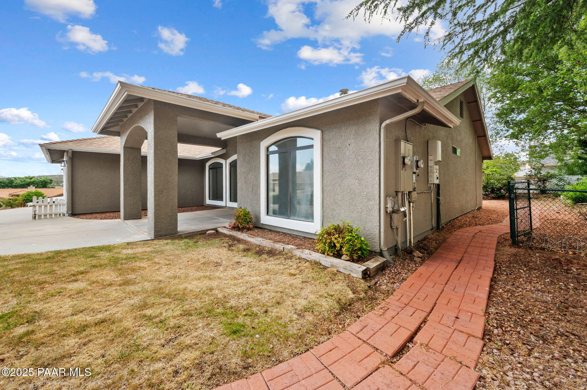 1242 N Oxbow Drive