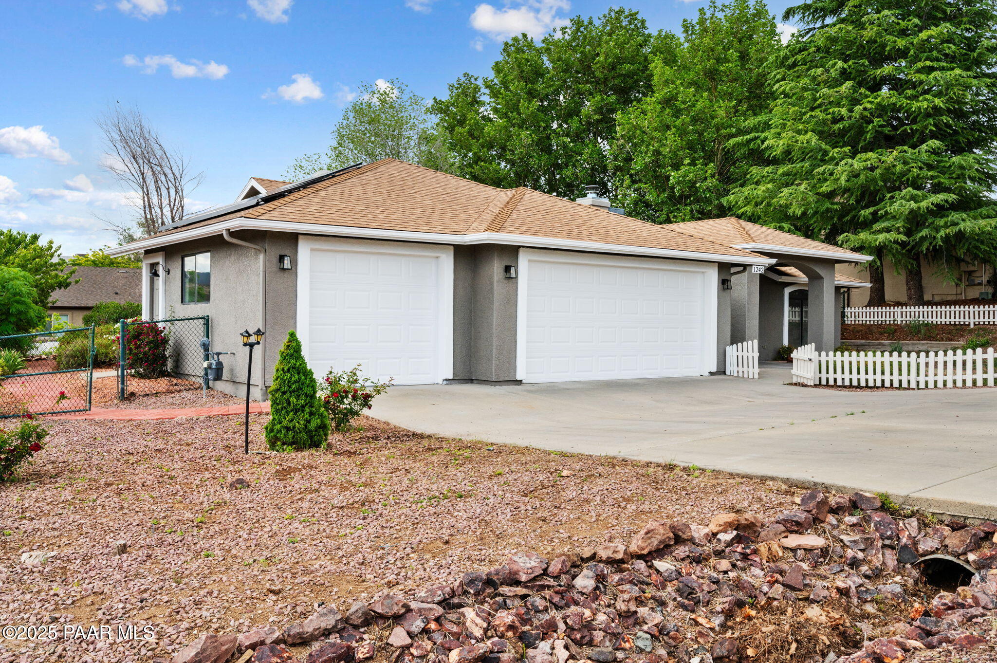 1242 N Oxbow Drive