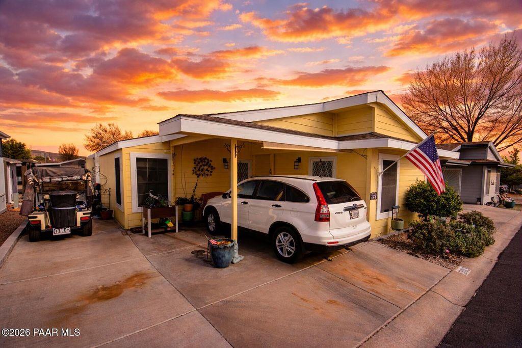 Photo of 855 N Country View Drive, Prescott Valley, AZ 86327 (MLS # 1080255)